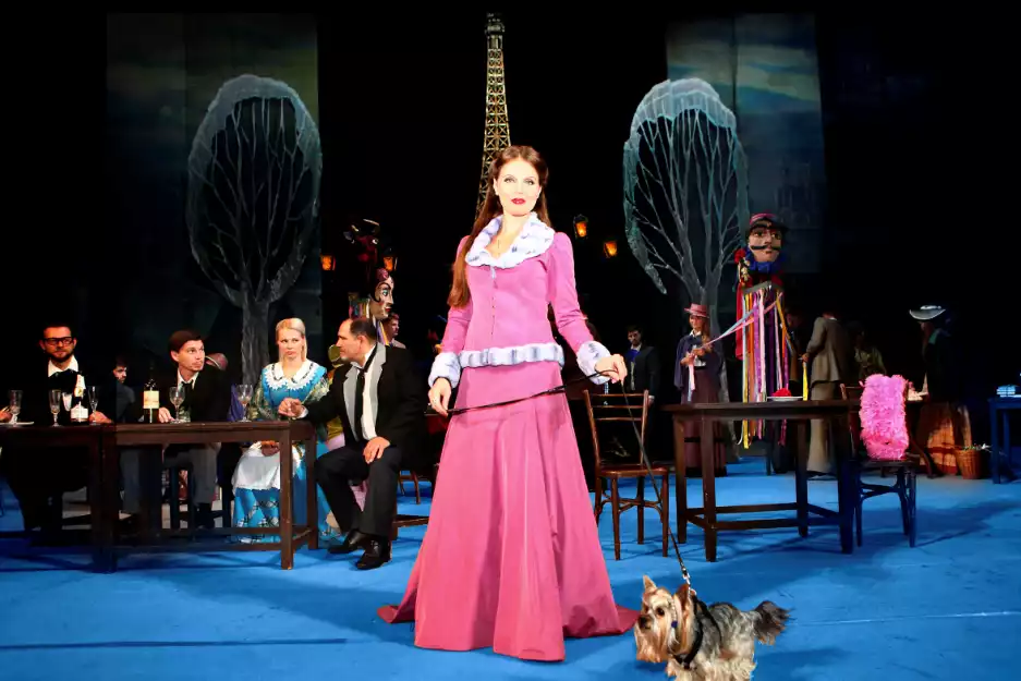 DOES YOUR DOG HAVE WHAT IT TAKES TO BE AN OPERA STAR?
